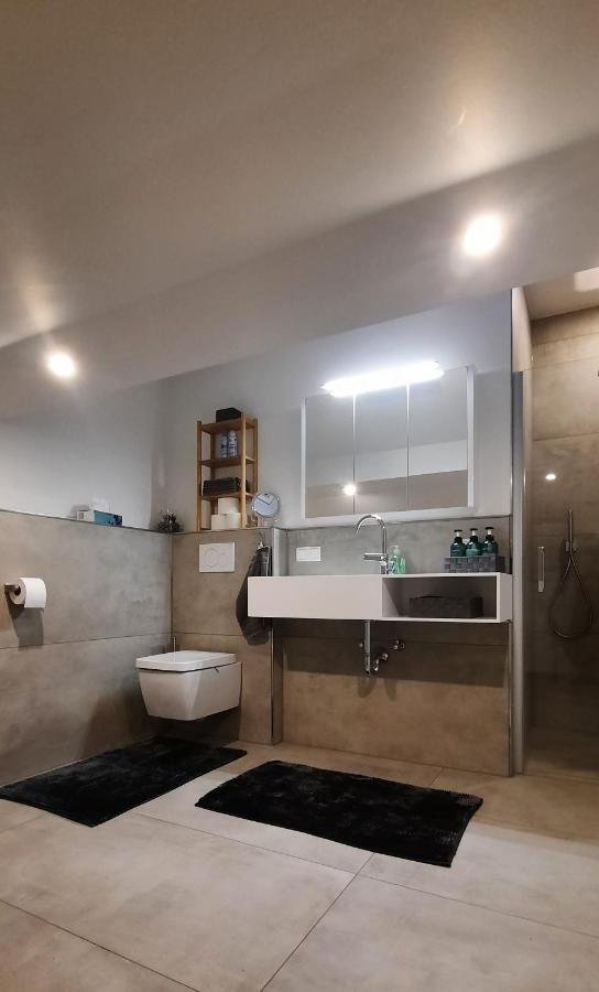 Ferienwohnung Windhagen Esterno foto