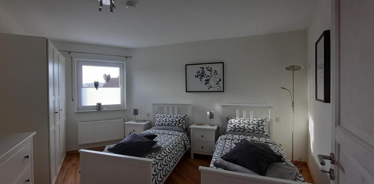 Ferienwohnung Windhagen Esterno foto